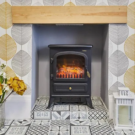 Ground Floor * Scarborough