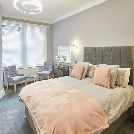 Apartment Ground Floor *