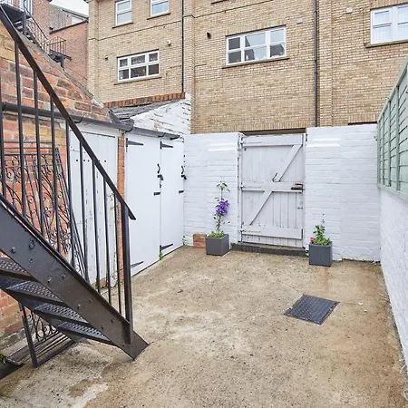 Apartman Ground Floor Scarborough